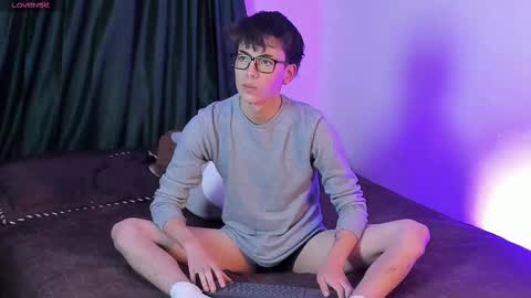 Snapshot of mattideluca chatting on October 7, 9:01 pm Matti online show from October 7, 9:01 pm