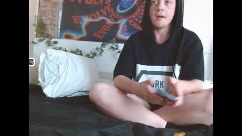 Snapshot of mattiuftm chatting on October 4, 5:05 am mattiuftm online show from October 4, 5:05 am