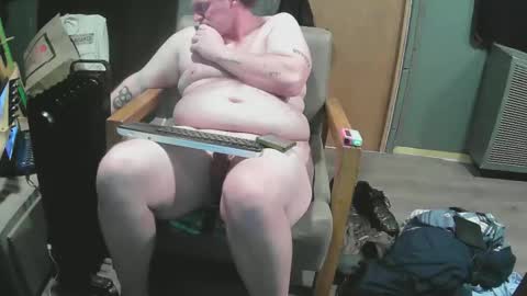 mattskiba89 online show from October 25, 8:00 am