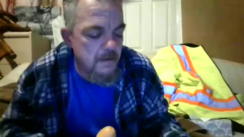 Snapshot of mattstanley424955 chatting on March 26, 1:33 am mattstanley424955 online show from March 26, 1:33 am