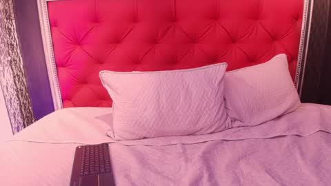 Snapshot of mattthompsonn chatting on February 4, 12:29 am Matt online show from February 4, 12:29 am