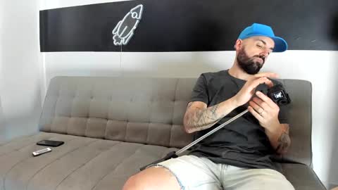 Snapshot of mattxfeet chatting on January 22, 8:59 pm Matt online show from January 22, 8:59 pm