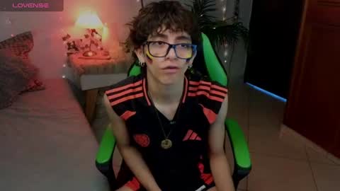 matty_spark online show from June 14, 1:35 pm
