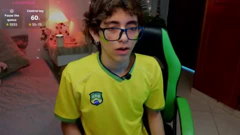 matty_spark online show from June 15, 1:13 pm