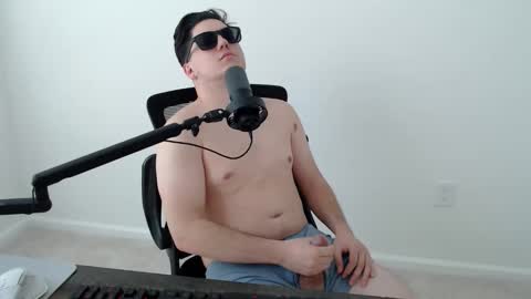 mattyseas online show from May 14, 8:59 pm