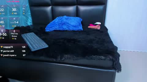 Snapshot of mature_beautiful chatting on July 7, 6:47 am Lucy online show from July 7, 6:47 am