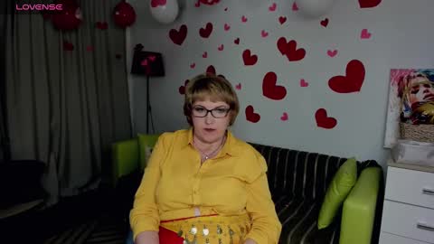 Lana online show from February 7, 7:06 pm