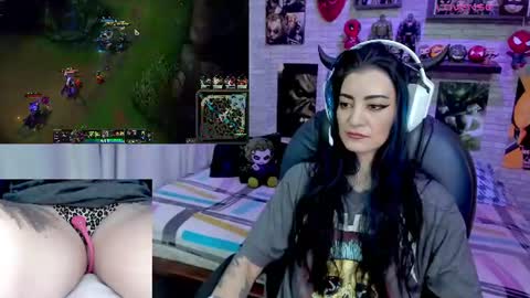 Snapshot of mature_gamer chatting on July 18, 2:32 pm Nath online show from July 18, 2:32 pm