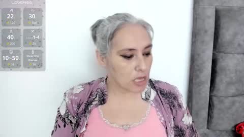 mature_gold online show from September 11, 12:27 pm