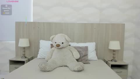 Marce online show from November 19, 7:25 pm