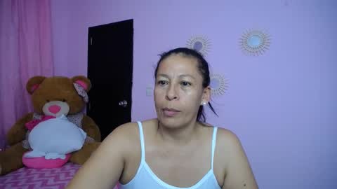 Snapshot of mature_martina_ chatting on January 10, 7:04 am Martina online show from January 10, 7:04 am