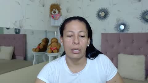 Snapshot of mature_martina_ chatting on January 21, 9:46 pm Martina online show from January 21, 9:46 pm