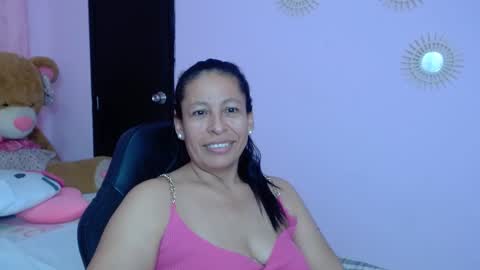 Snapshot of mature_martina_ chatting on February 1, 9:54 am Martina online show from February 1, 9:54 am