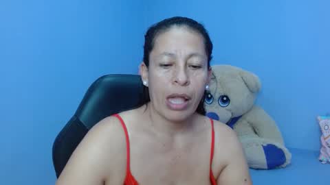 Snapshot of mature_martina_ chatting on February 2, 5:32 am Martina online show from February 2, 5:32 am