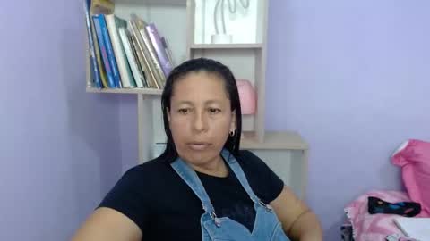 Snapshot of mature_martina_ chatting on October 28, 11:07 pm Martina online show from October 28, 11:07 pm