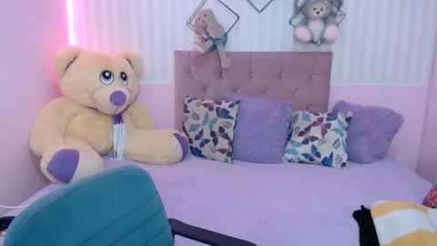 Snapshot of mature_martina_ chatting on November 14, 9:57 pm Martina online show from November 14, 9:57 pm