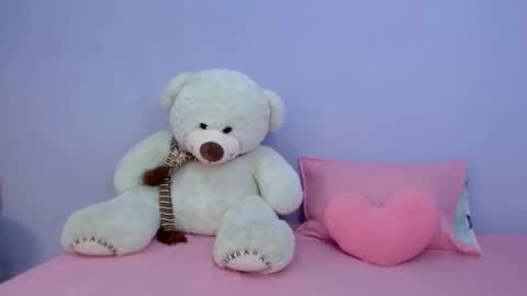 Snapshot of mature_martina_ chatting on November 24, 6:29 pm Martina online show from November 24, 6:29 pm