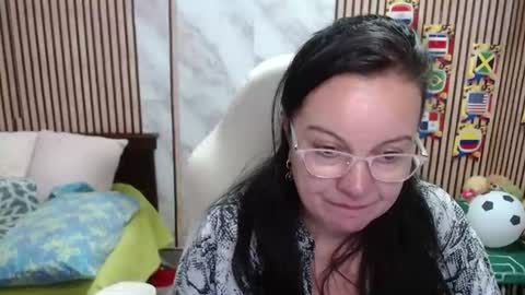 Sonia online show from June 21, 7:27 pm