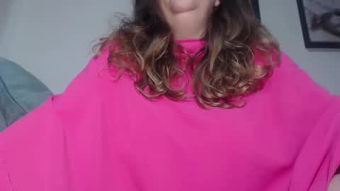Snapshot of matureboobsbig chatting on June 7, 12:59 am matureboobsbig online show from June 7, 12:59 am