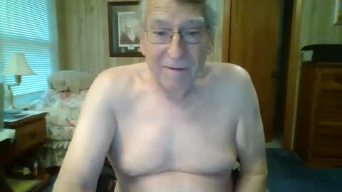 Snapshot of maturecouple1954 chatting on February 22, 12:40 pm SXECPL55 at G mail Dot Com online show from February 22, 12:40 pm