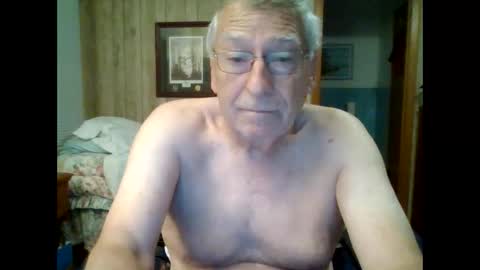 Snapshot of maturecouple1954 chatting on September 28, 10:42 am SXECPL55 at G mail Dot Com online show from September 28, 10:42 am