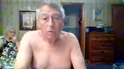 Snapshot of maturecouple1954 chatting on October 28, 12:19 pm SXECPL55 at G mail Dot Com online show from October 28, 12:19 pm