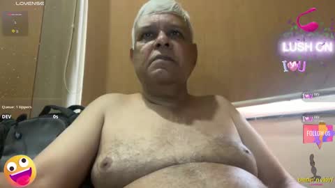 Snapshot of maturedman_44 chatting on September 27, 1:54 am DEV online show from September 27, 1:54 am