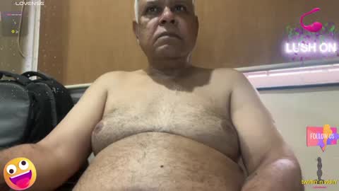 Snapshot of maturedman_44 chatting on September 28, 1:00 am DEV online show from September 28, 1:00 am