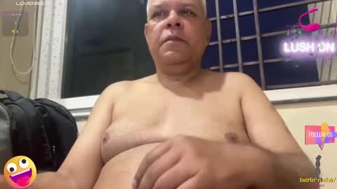 Snapshot of maturedman_44 chatting on October 28, 11:51 pm DEV online show from October 28, 11:51 pm