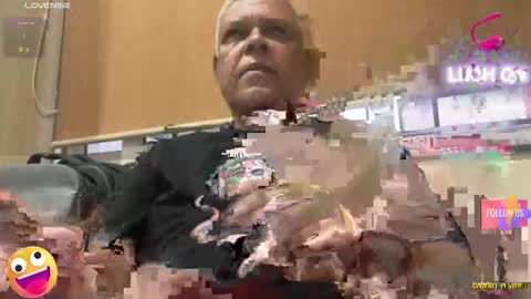 Snapshot of maturedman_44 chatting on November 15, 12:19 am DEV online show from November 15, 12:19 am