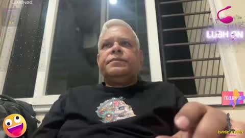 Snapshot of maturedman_44 chatting on November 15, 10:48 pm DEV online show from November 15, 10:48 pm