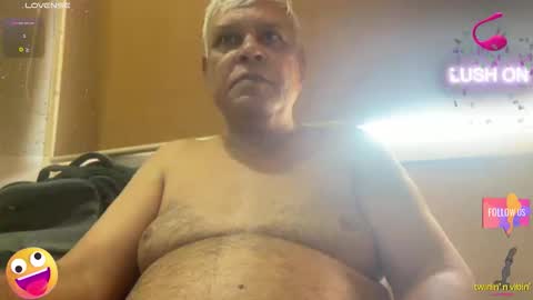 Snapshot of maturedman_44 chatting on November 22, 3:27 am DEV online show from November 22, 3:27 am