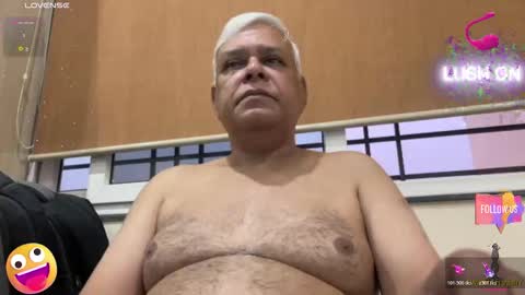 Snapshot of maturedman_44 chatting on November 27, 12:24 am DEV online show from November 27, 12:24 am