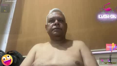 Snapshot of maturedman_44 chatting on December 3, 1:02 am DEV online show from December 3, 1:02 am