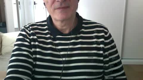 maturehotman online show from December 7, 1:18 pm