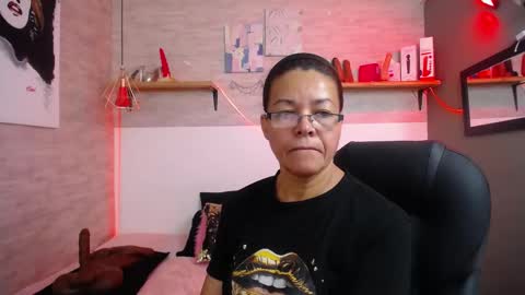 Snapshot of maturepure_ chatting on October 20, 8:42 pm maturepure_ online show from October 20, 8:42 pm