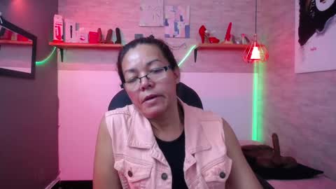 Snapshot of maturepure_ chatting on October 26, 8:37 pm maturepure_ online show from October 26, 8:37 pm