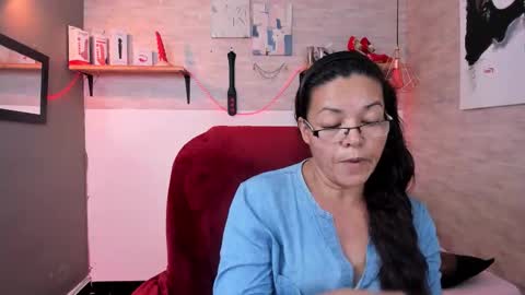 Snapshot of maturepure_ chatting on December 2, 8:04 pm maturepure_ online show from December 2, 8:04 pm