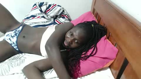 Snapshot of maui_001 chatting on September 21, 8:43 pm moh online show from September 21, 8:43 pm