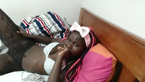 Snapshot of maui_001 chatting on October 7, 10:45 am moh online show from October 7, 10:45 am