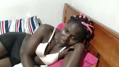 Snapshot of maui_001 chatting on October 28, 12:41 pm moh online show from October 28, 12:41 pm