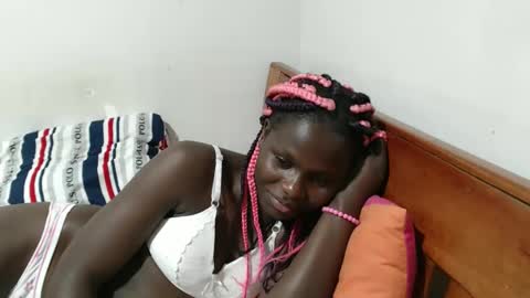 Snapshot of maui_001 chatting on October 30, 8:09 pm moh online show from October 30, 8:09 pm