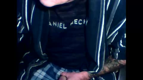 Snapshot of mauni1964 chatting on February 2, 5:39 am mauni1964 online show from February 2, 5:39 am