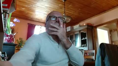 Maurice online show from January 20, 3:50 pm