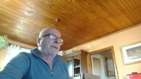 Maurice online show from April 11, 11:14 am