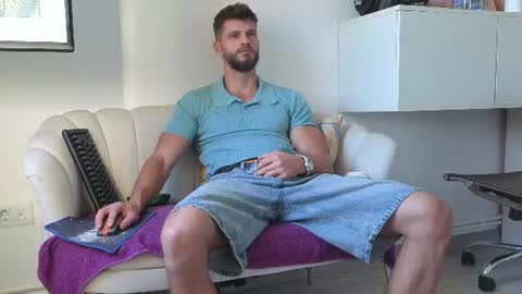 mauro_real_man online show from August 5, 4:48 am