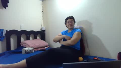 mauroluxandra online show from May 25, 2:34 pm