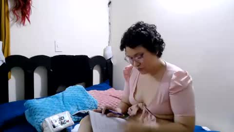 mauroluxandra online show from June 16, 4:53 pm
