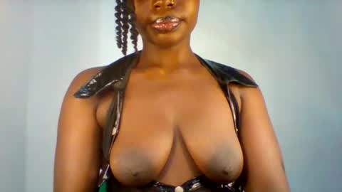 Snapshot of maverlous_pussy900 chatting on February 25, 12:15 pm Maverlous pussy online show from February 25, 12:15 pm