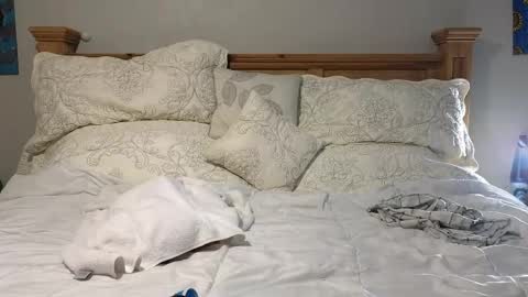 Snapshot of mavierose1 chatting on April 15, 11:38 pm Mavierose online show from April 15, 11:38 pm